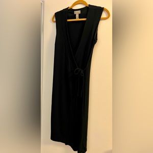 Women’s sleeveless wrap dress. Size Small. Navy blue